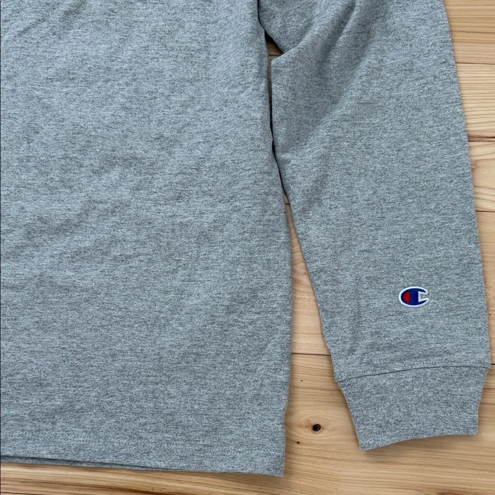 Champion Heather Gray Logo Long Sleeve Tee Men’s XL NEW - Picture 5 of 6